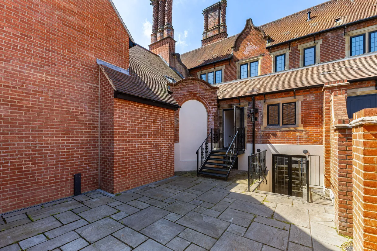 High Hilden Close, Tonbridge, TN10 photo 2