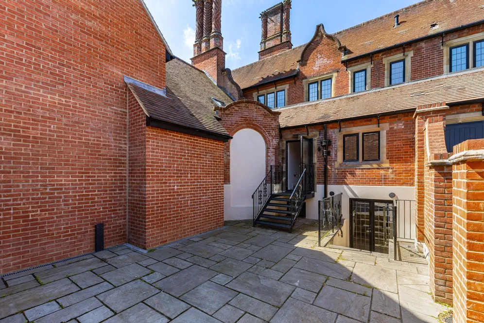 High Hilden Close, Tonbridge, TN10 photo 2