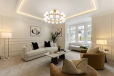 No. 1 Ronmar Place, Oxshott, KT22 photo 6