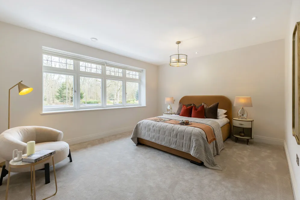 No. 1 Ronmar Place, Oxshott, KT22 photo 10