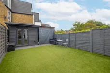 Haydons Road, London, SW19 photo 11
