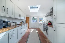 Middle Church Lane, Farnham, GU9 photo 3