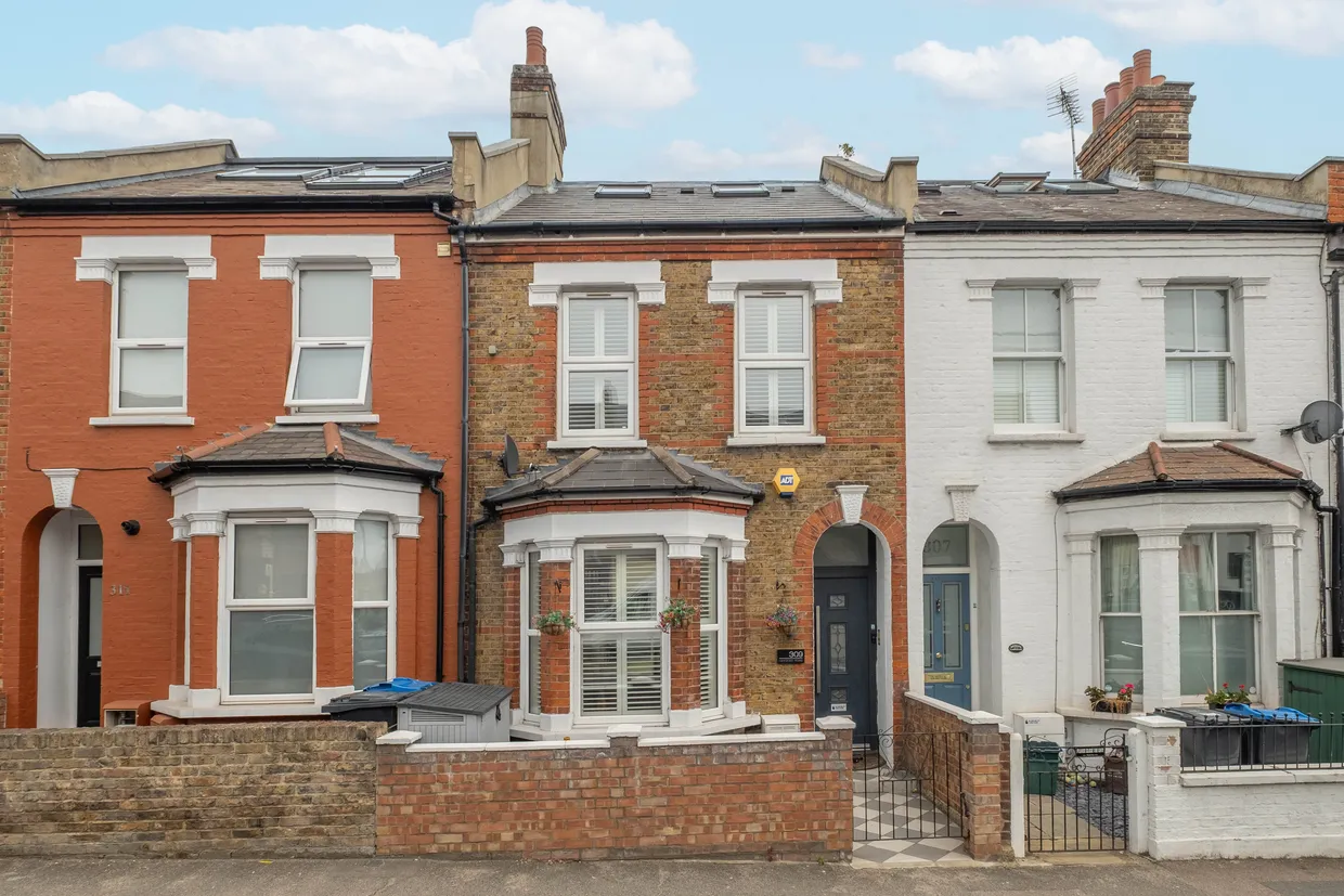 Haydons Road, London, SW19 photo 10