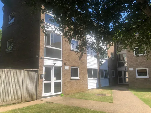 Peregrine Close, WATFORDphoto