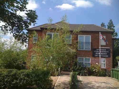 56 Willow Lane, WATFORDphoto
