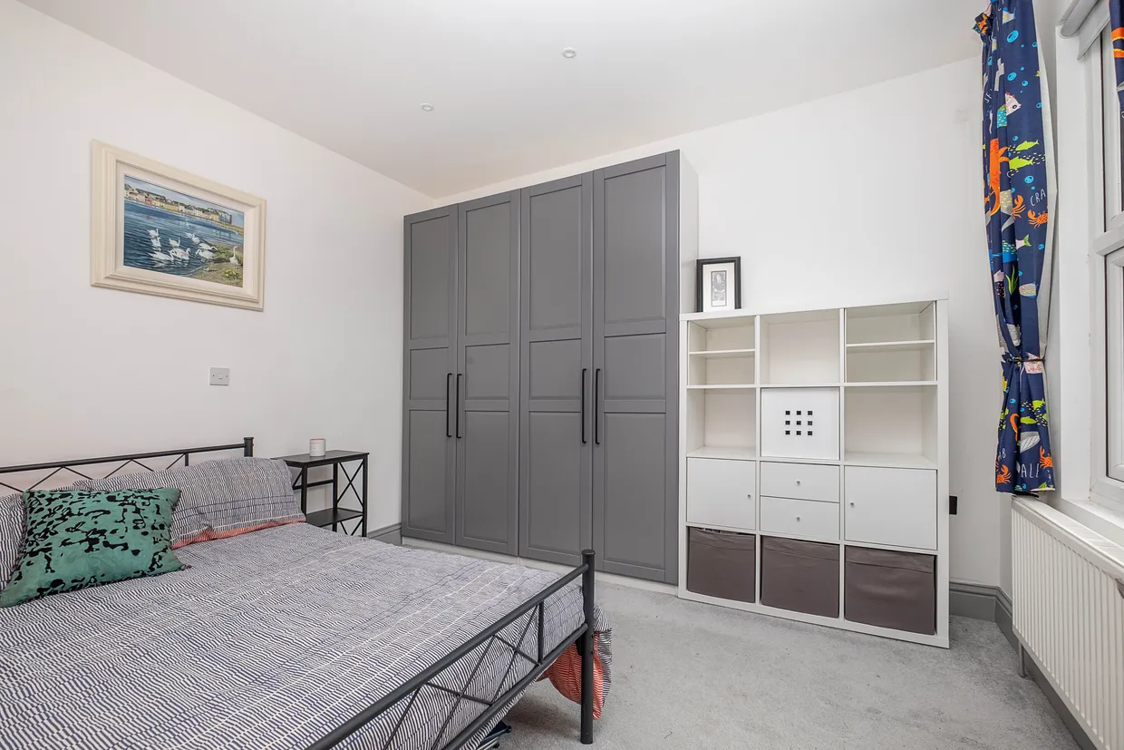 Haydons Road, London, SW19 photo 12