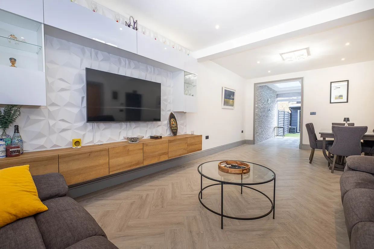 Haydons Road, London, SW19 photo 16