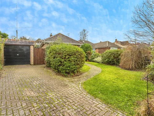 Inholmes Park Road, Burgess Hillphoto