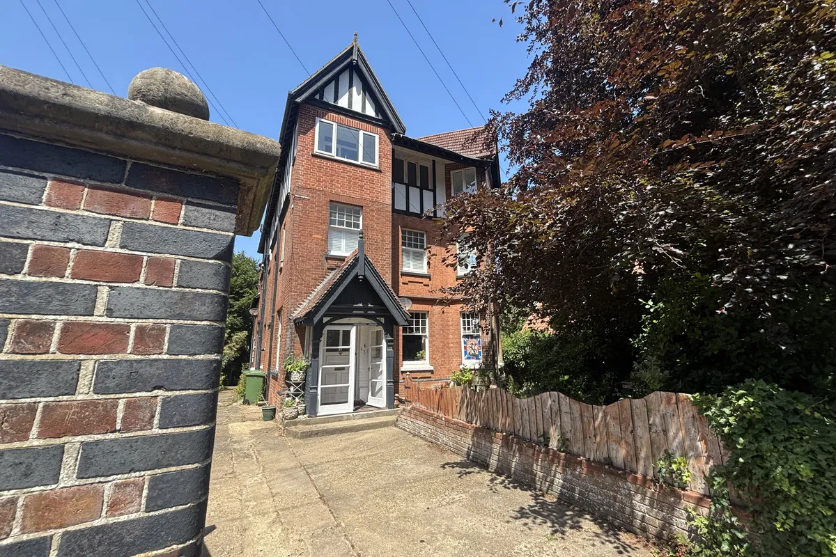 Hooks Hill Road, SHERINGHAM
