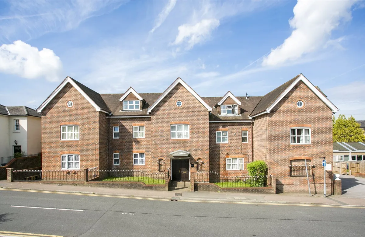 Gilliams House, Junction Road, Dorking, Surrey, RH4