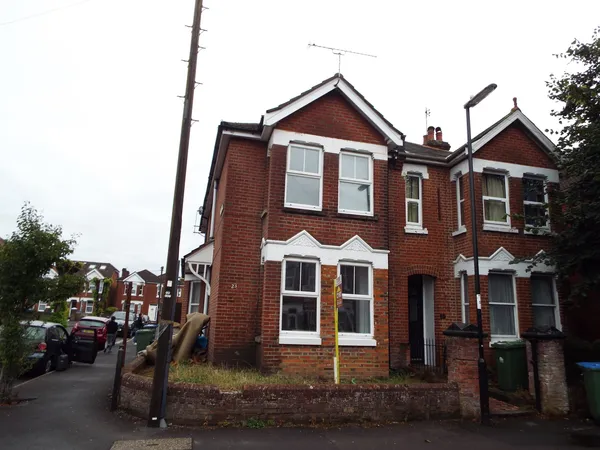 Newcombe Road, Polygen