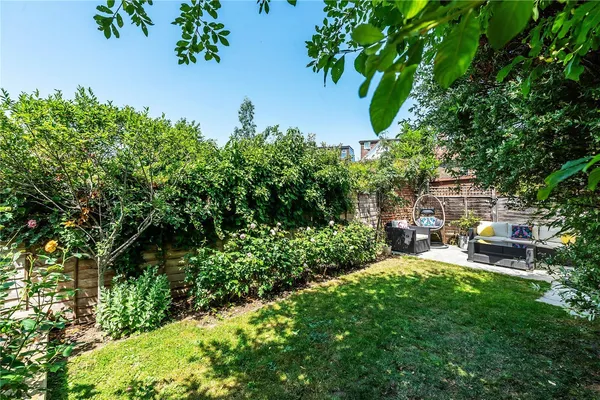 Chart Lane, Reigate, RH2 photo 17