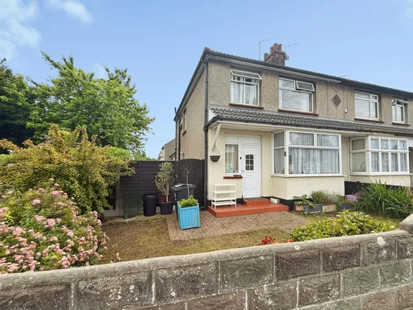 Anchor Road, CO15 1HT