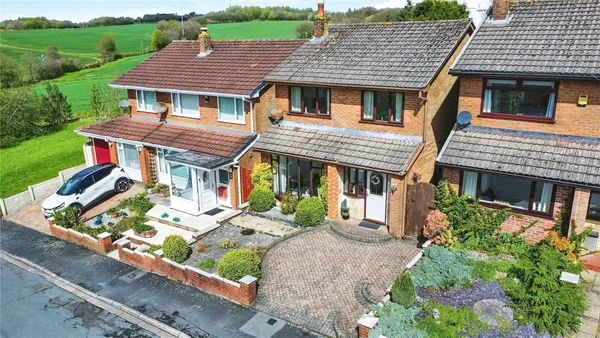 Maple Close, Billinge, Wigan, Merseys...