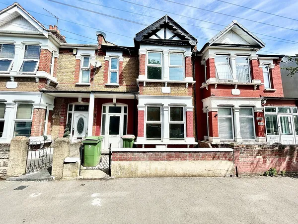 Clements Road, East Ham E6