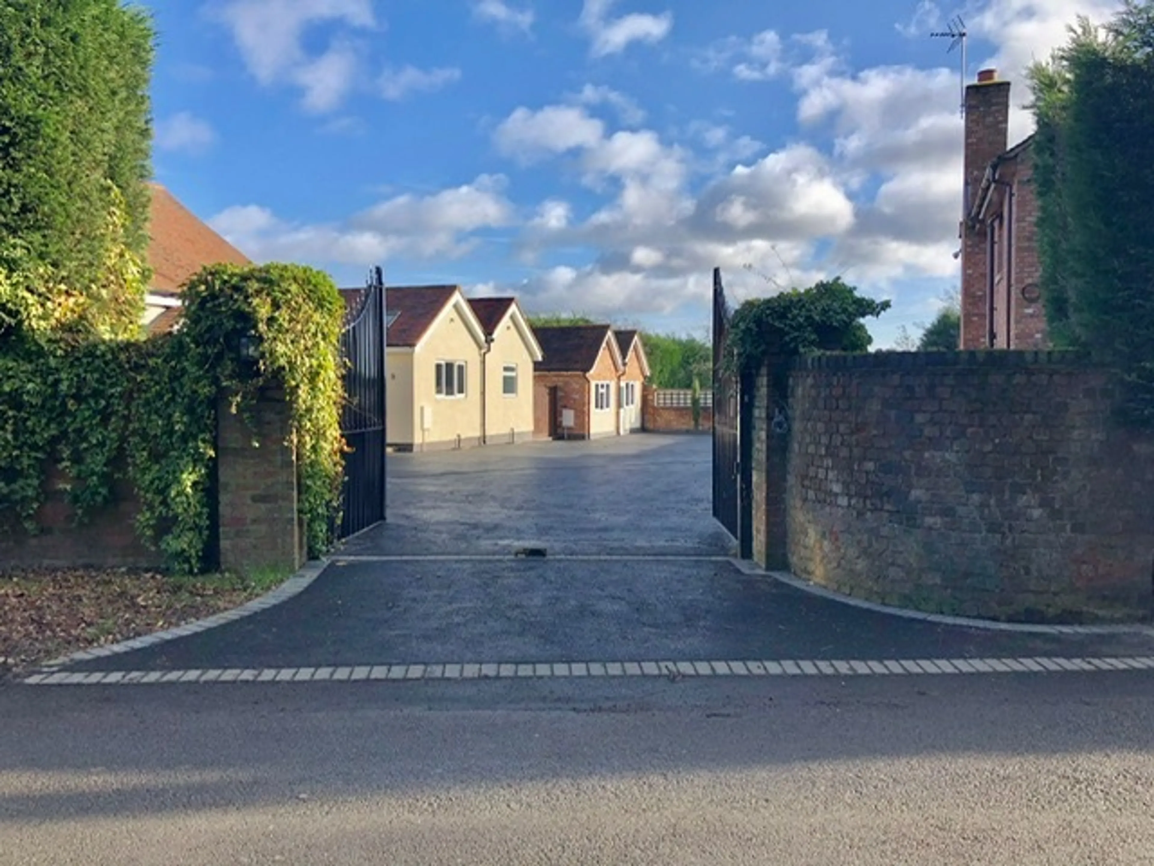 Property photo 0