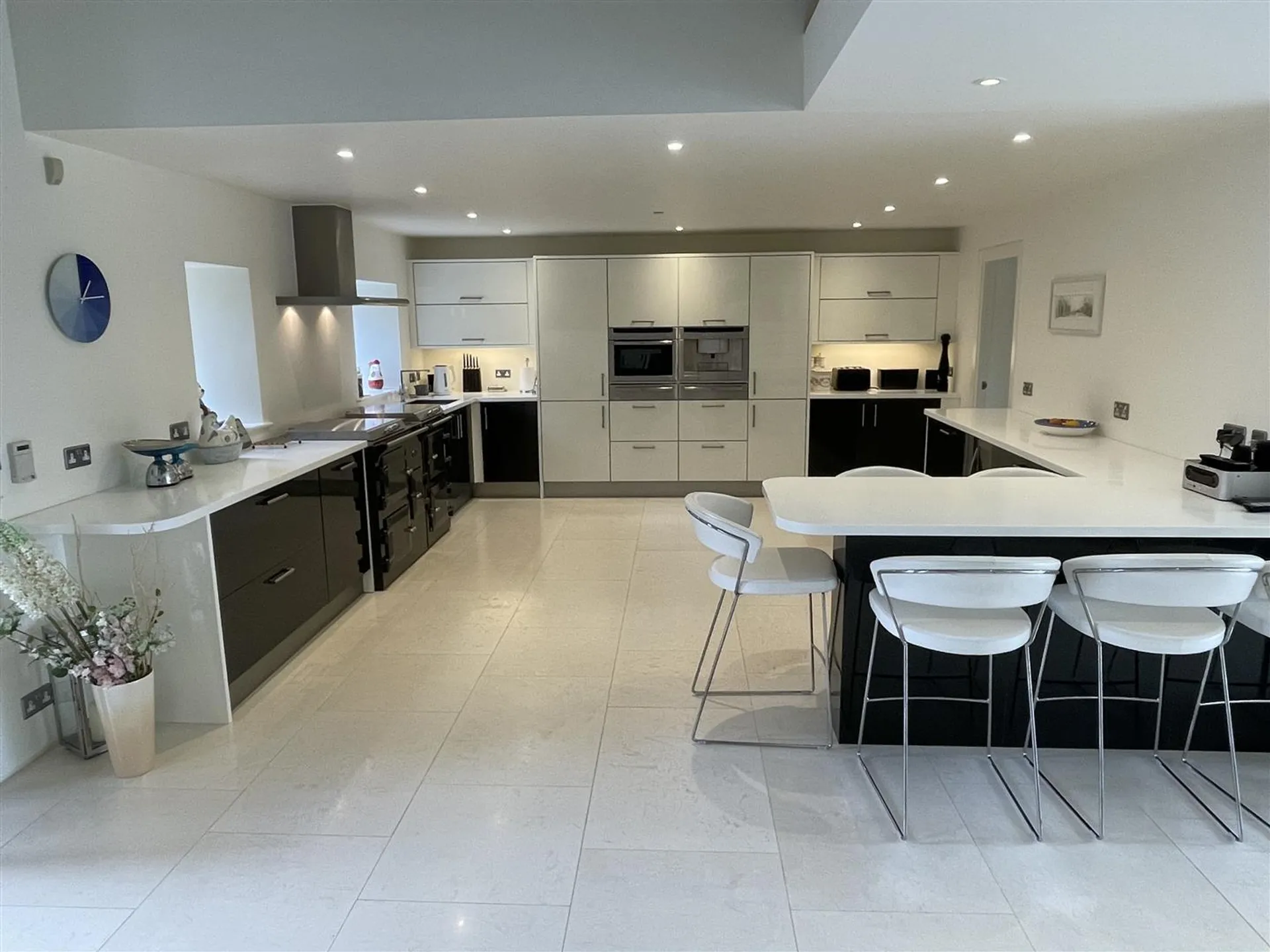 Property photo top 1