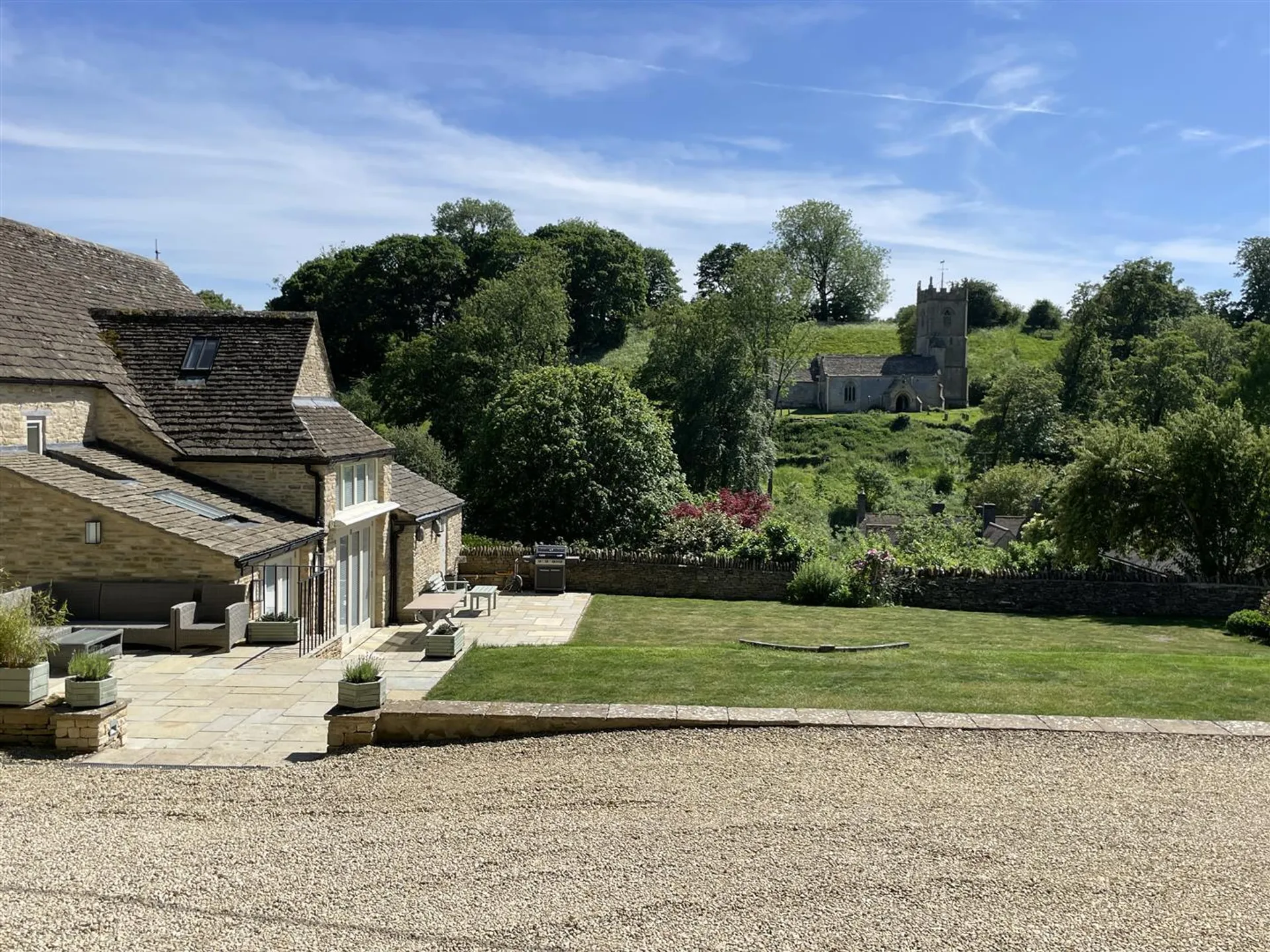 Property photo top 3