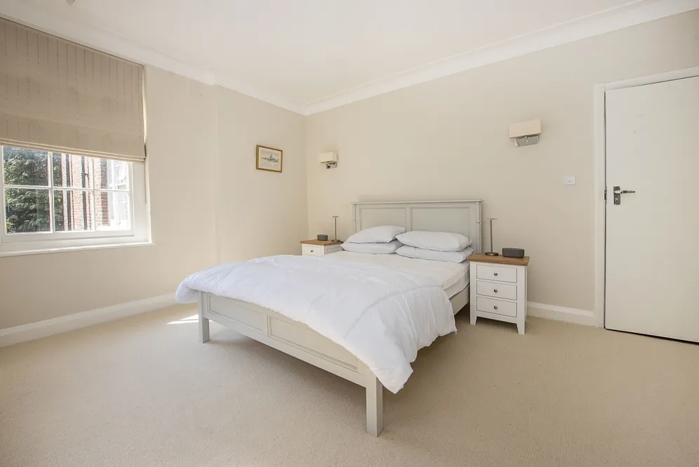 Lower Park, SW15 photo 8