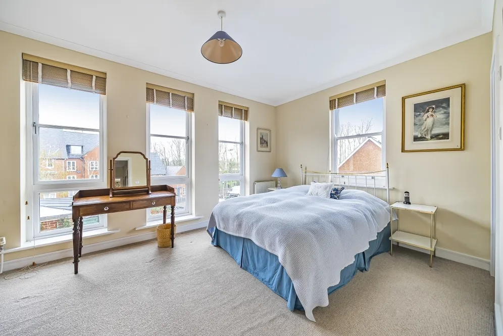 Alison Way Winchester SO22 photo 7