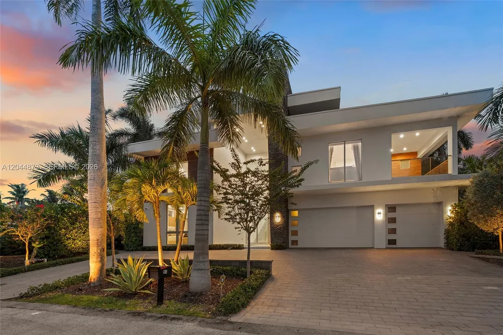 91 Fiesta Way, Fort Lauderdale, FL 33301