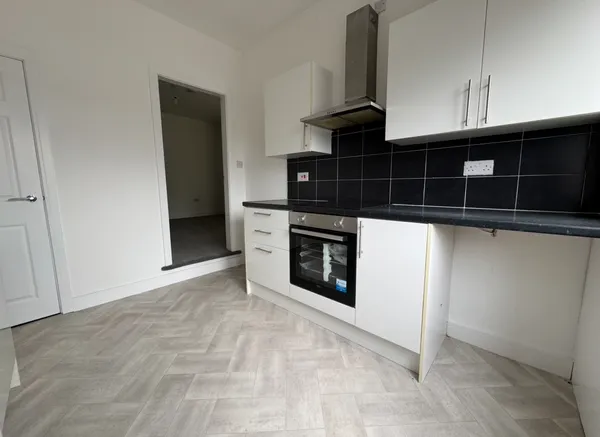 Doncaster Road, Goldthorpe, S63 9HU