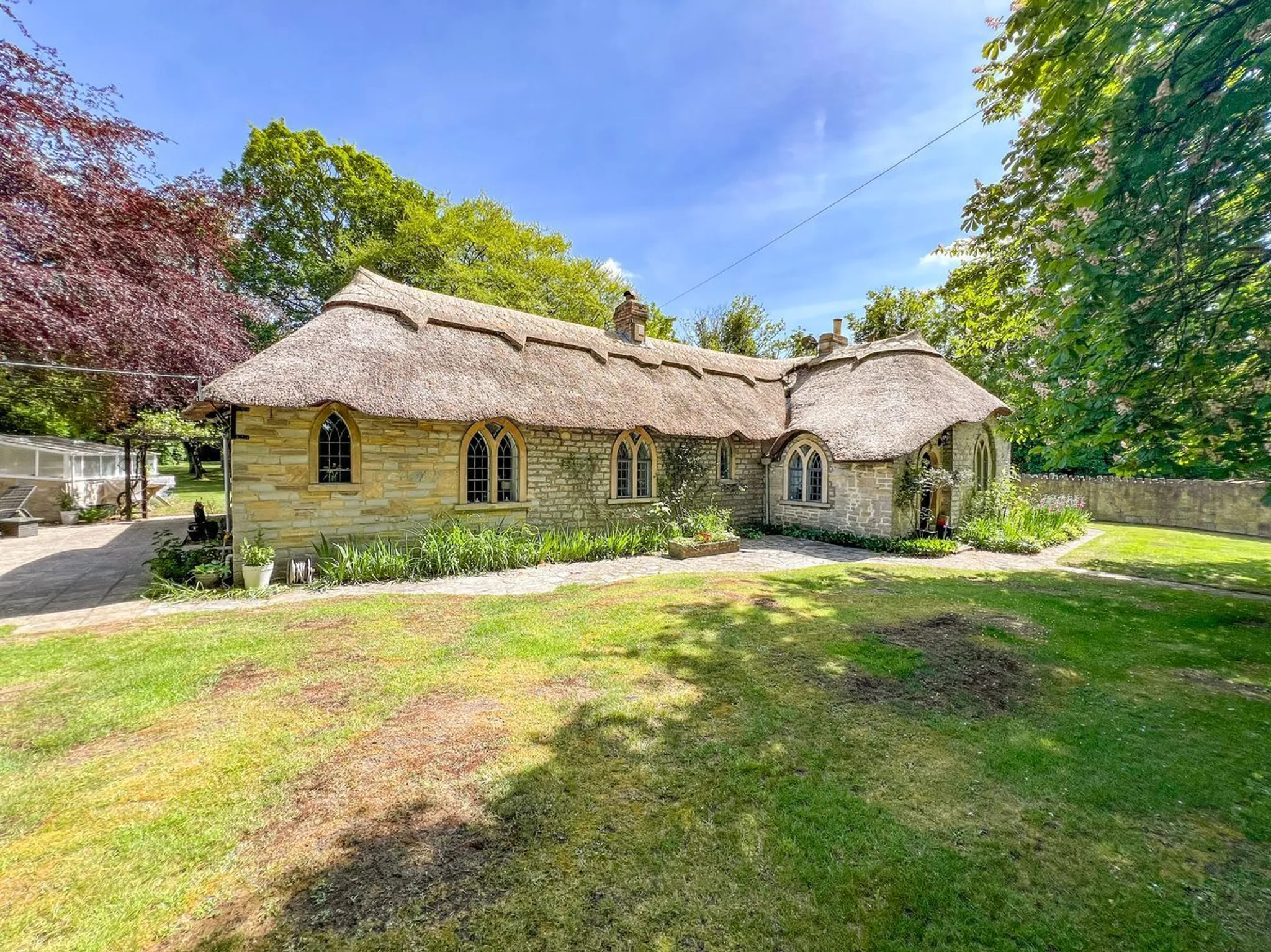 https://mr0.homeflow-assets.co.uk/files/photo/image/47738/9405/_x_/57103467.jpg