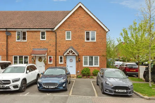 Northolt Close, Farnborough, Hampshir...