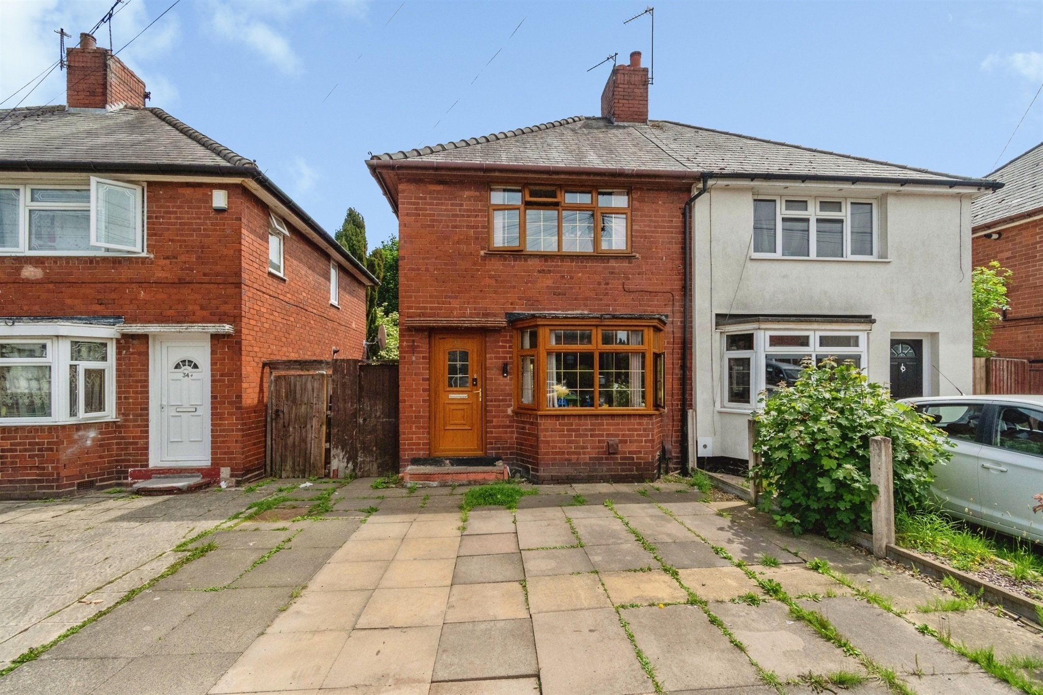 Broadwaters Road