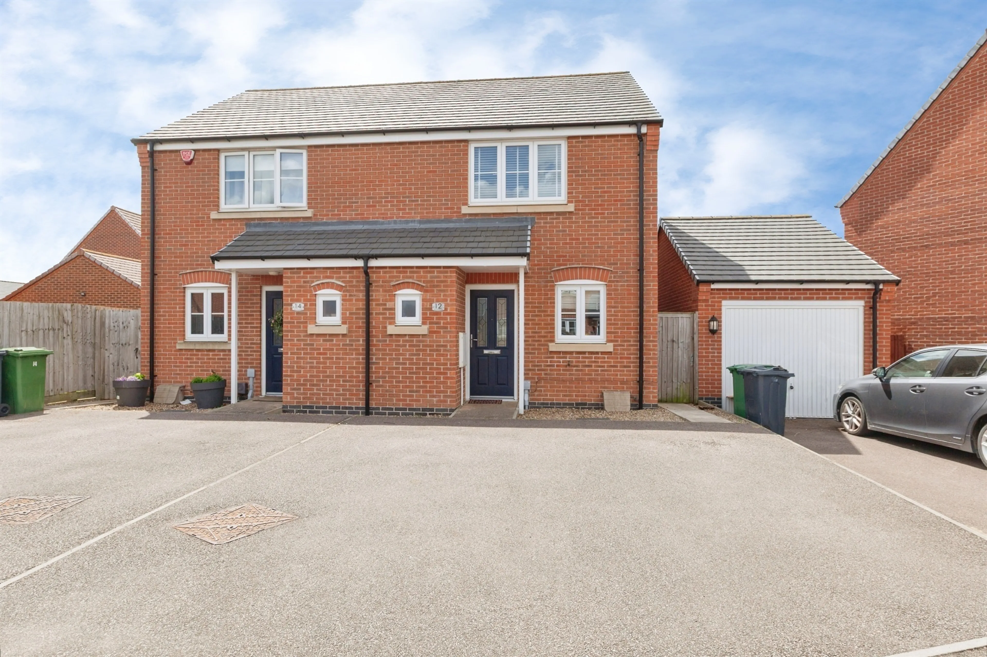 Property photo 0