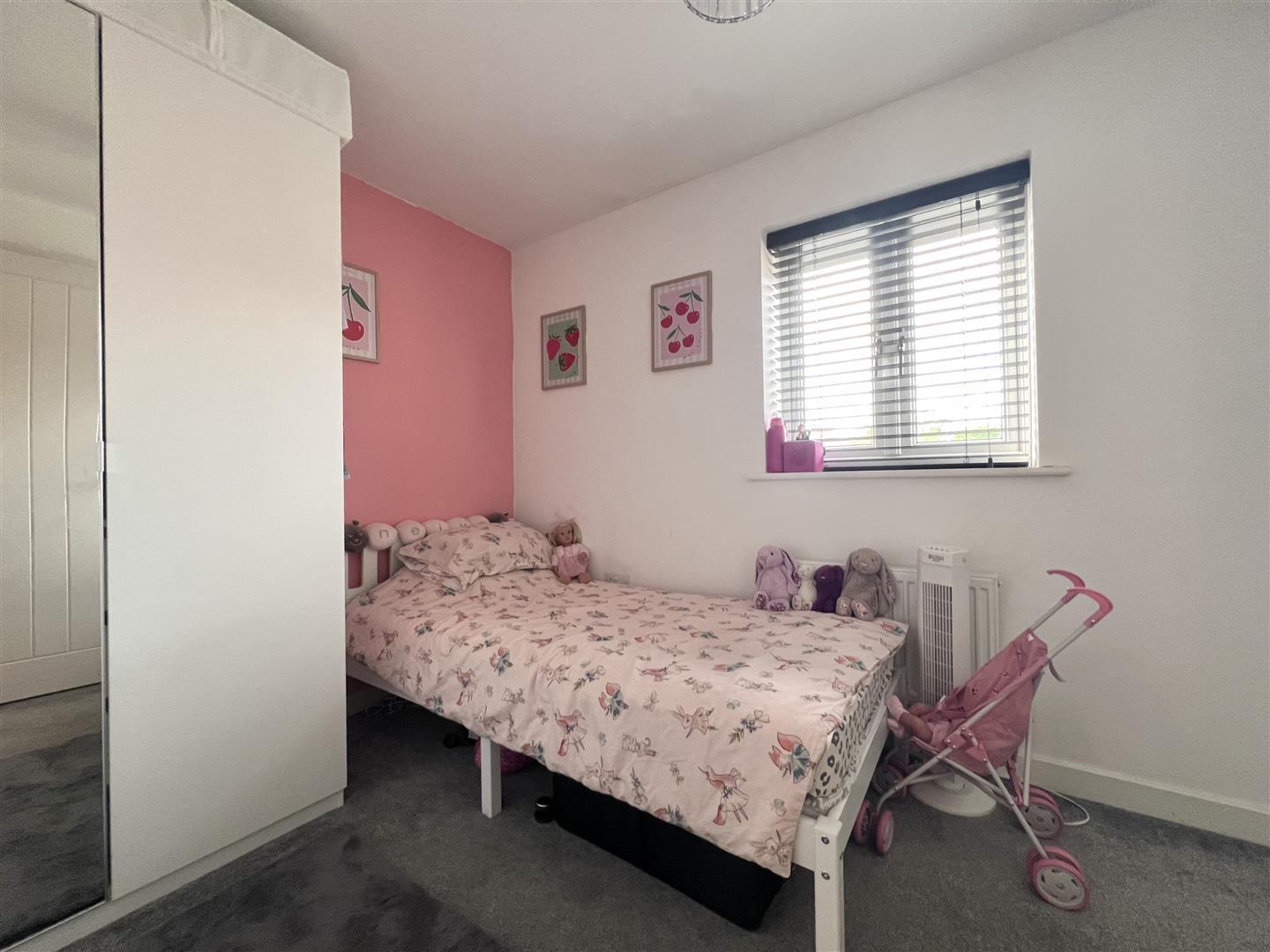 Kempton Drive, Towcester Image 5