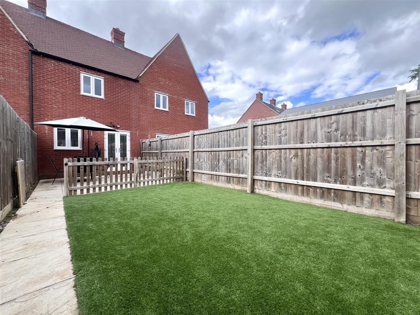 Kempton Drive, Towcester Image 9