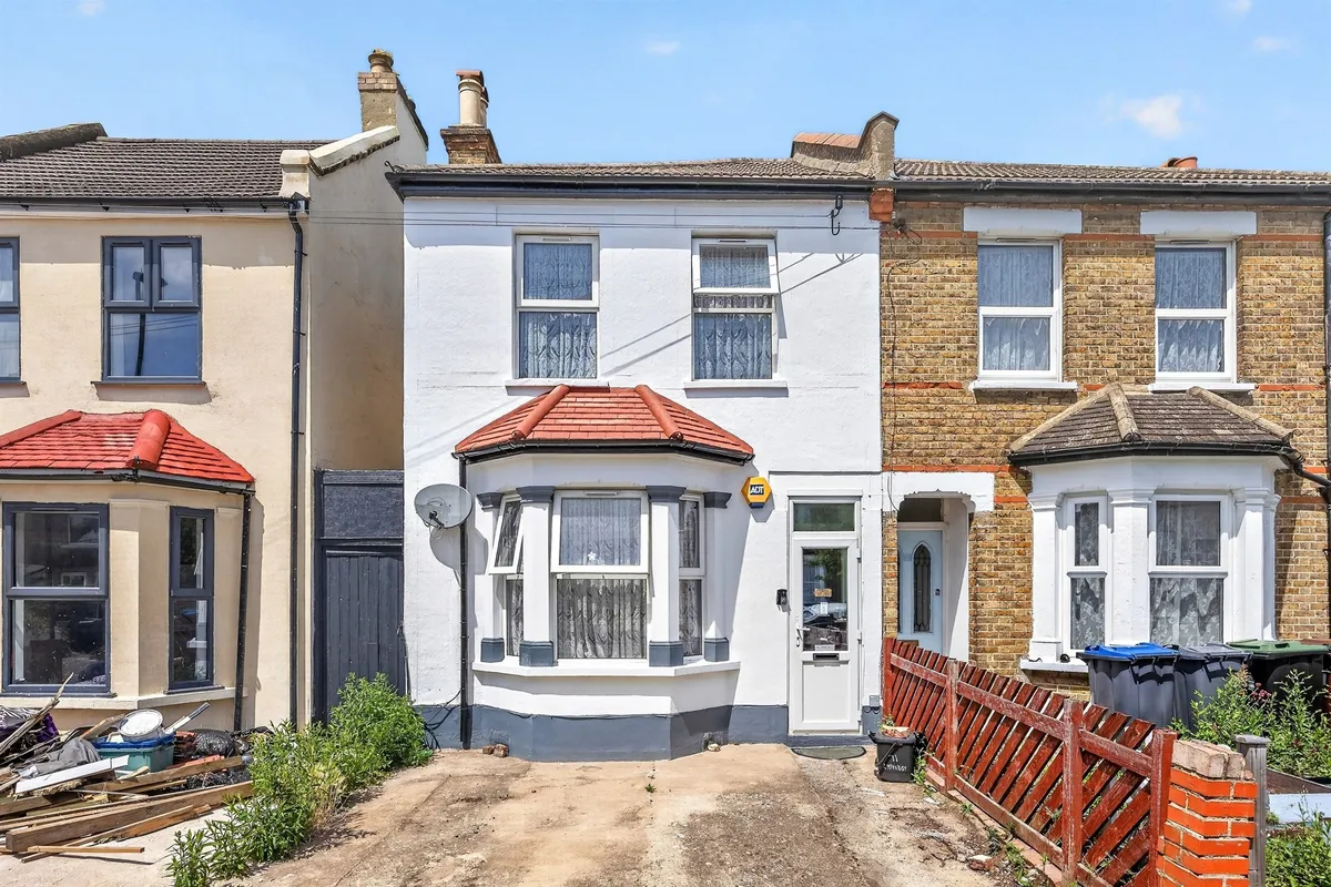 Livingstone Road, THORNTON HEATH
