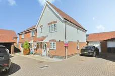Curlew Crescent, Wymondham