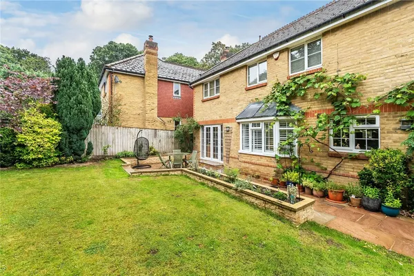 Warenne Heights, Cronks Hill Road, RH1 photo 21
