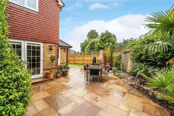 Warenne Heights, Cronks Hill Road, RH1 photo 22