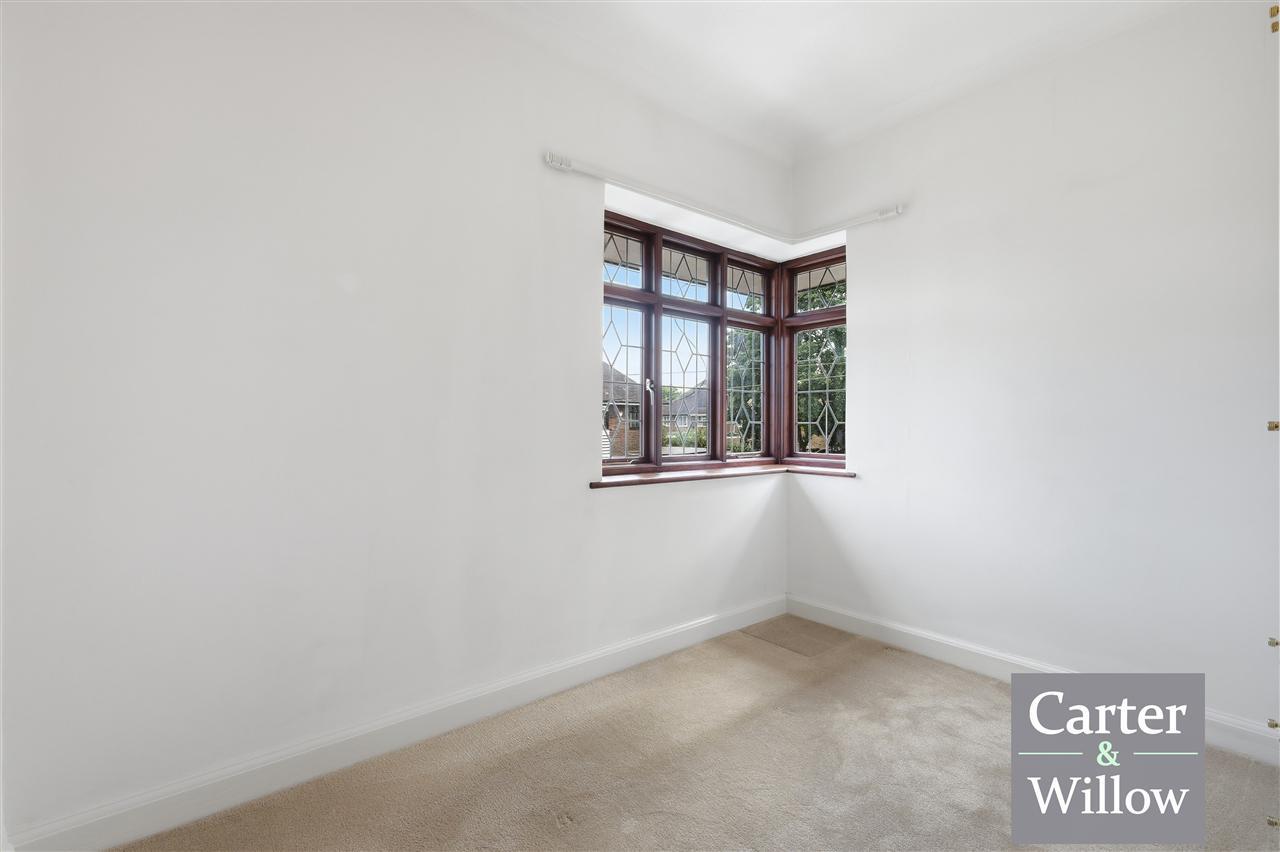 Wykeham Avenue, Dagenham, Essex Image 17