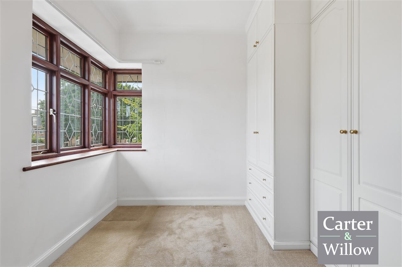 Wykeham Avenue, Dagenham, Essex Image 18