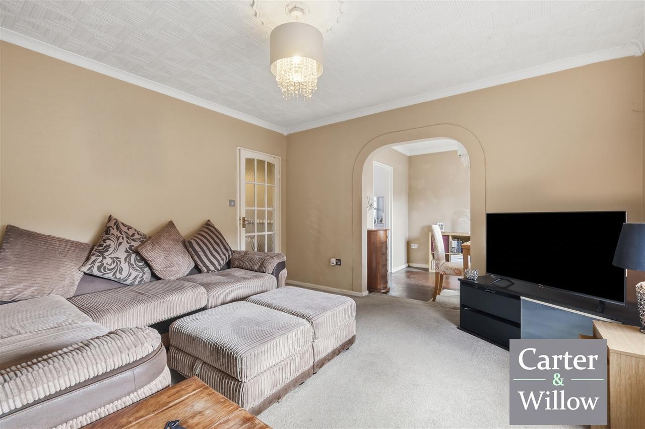 Trefgarne Road, Dagenham, Essex Image 5