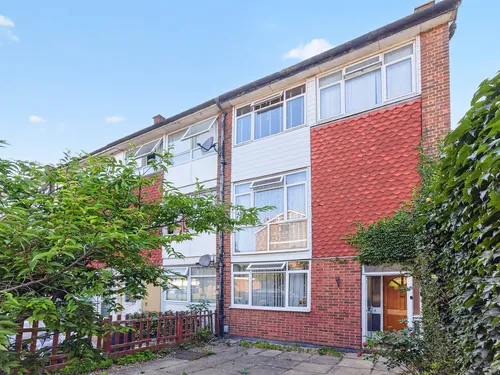 Brookfields Avenue, Mitchamphoto