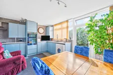 Brookfields Avenue, Mitcham