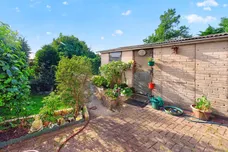 Brookfields Avenue, Mitcham