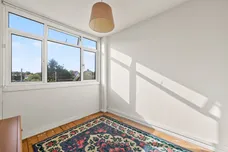 Brookfields Avenue, Mitcham