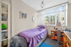 Brookfields Avenue, Mitcham