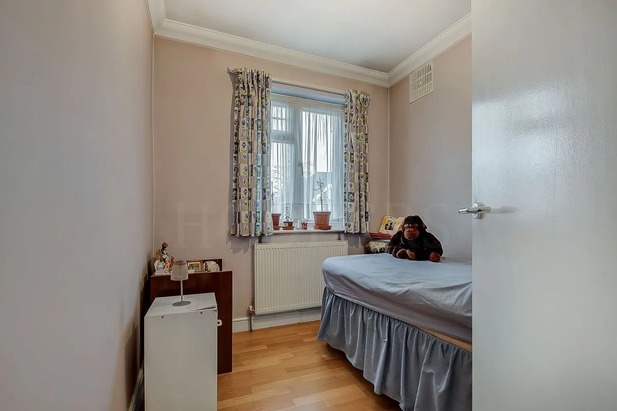 Lewis Crescent, London, NW10