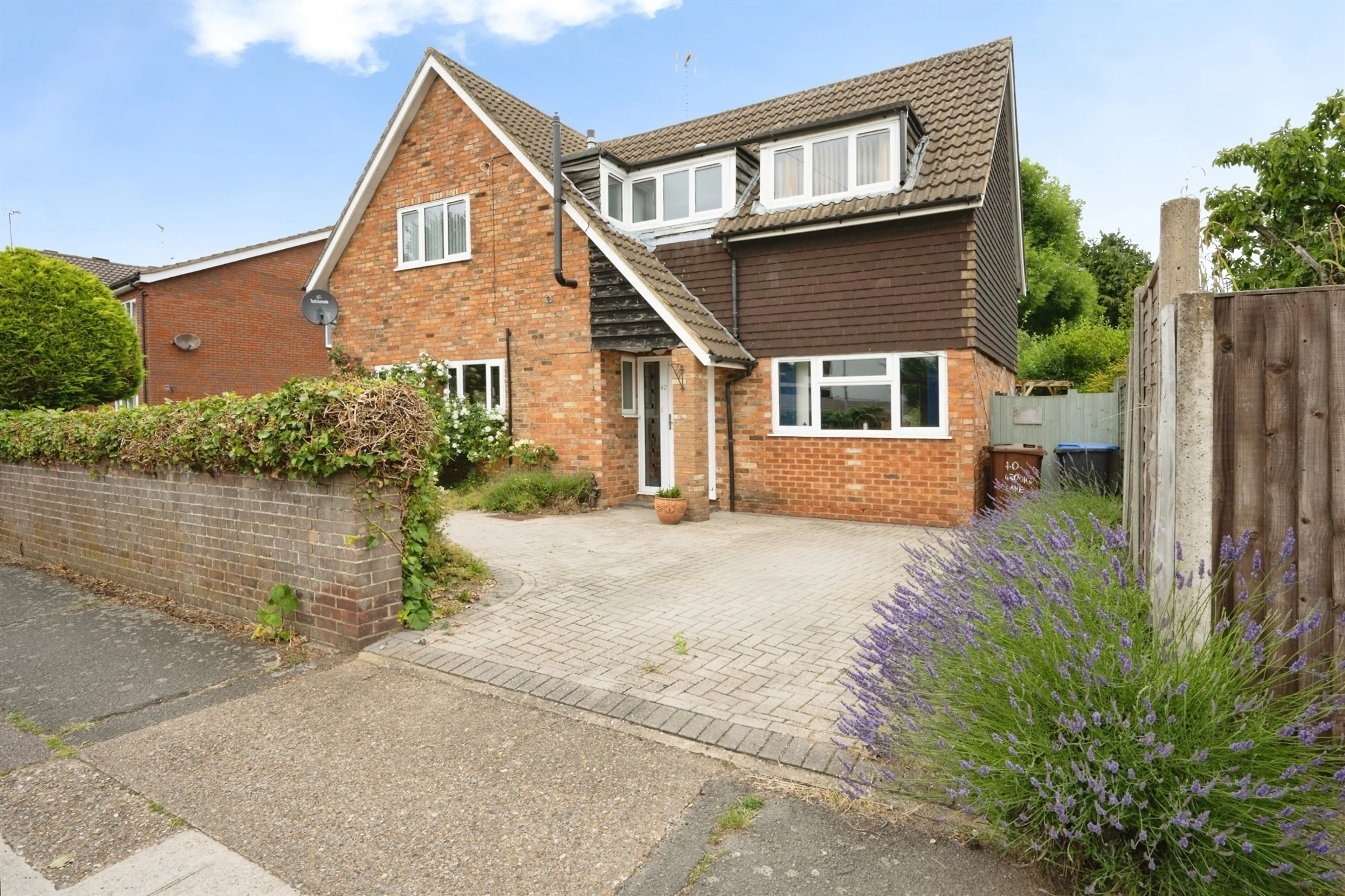 Property at Ground Lane, Hatfield