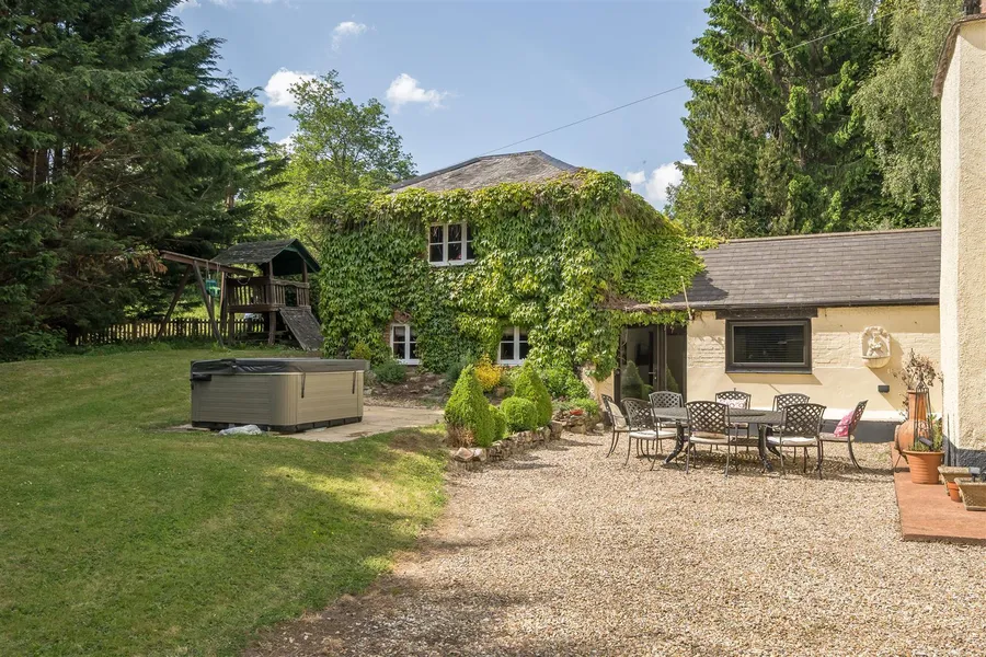 Property Image 32