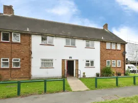 Whitefields Road, Cheshunt, Waltham Cross thumb 3