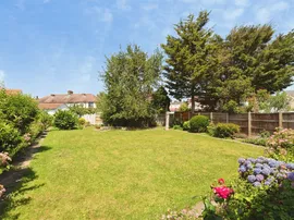Beccles Drive, Barking thumb 2
