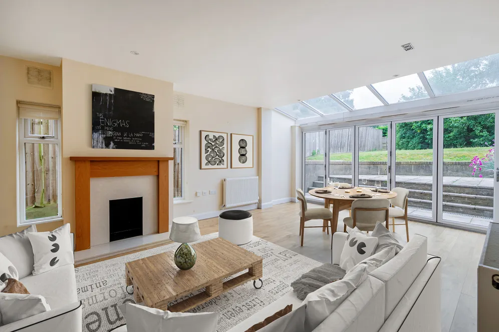 Nethern Court Road, Caterham, CR3 photo 2
